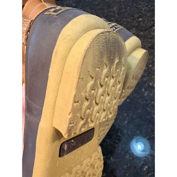 L.L. Bean Women's Size 7 Brown Leather Duck Boots Waterproof Casual - Picture 8 of 8